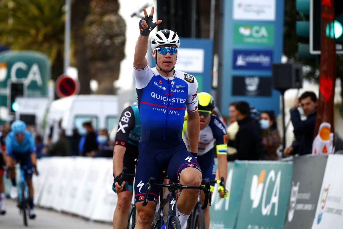 Volta ao Algarve 2022 48th Edition 1st stage Portimao Lagos 1991 km 16022022 Fabio Jakobsen NED QuickStep Alpha Vinyl Team photo Roberto BettiniSprintCyclingAgency2022