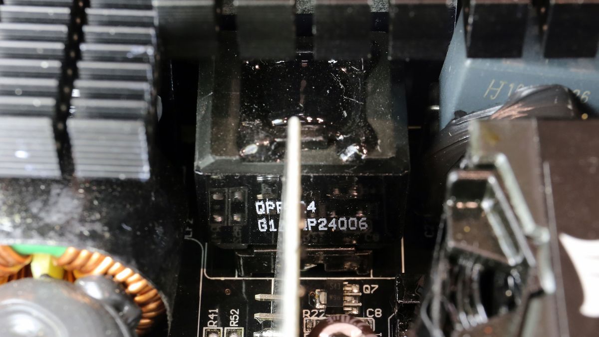 Corsair RM750x