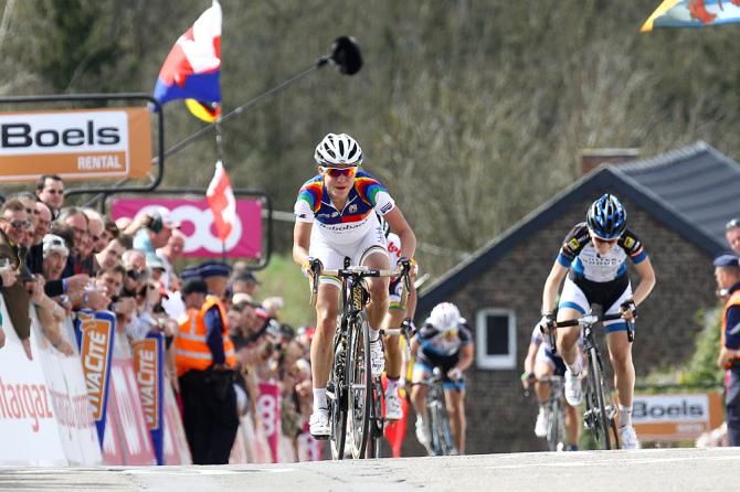 Marianne Vos (Rabo-Liv Giant) holds off Elisa Longo Borghini (Hitec) and Ashleigh Moolman (Lotto Belisol)