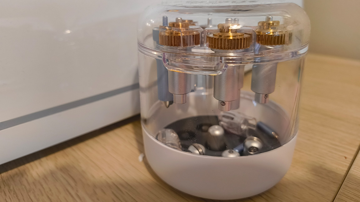 Cricut blades holder