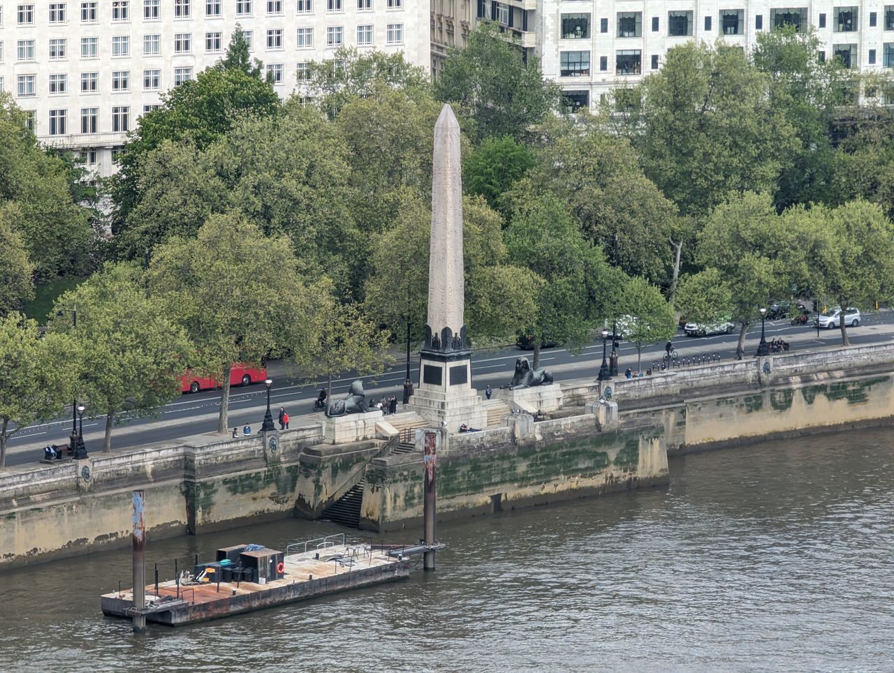 iPhone 15 Pro Max vs. Galaxy S24 Ultra vs. Pixel 8 Pro London Eye photos
