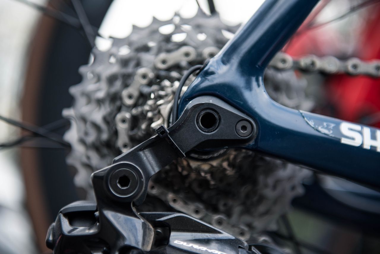 A close up of the driveside dropout Michal Kwiatkowski's Pinarello Dogma F