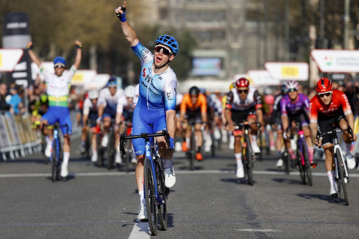 Volta Ciclista a Catalunya 2022 - 101st Edition - 2nd stage L&#039;Escala - Perpinya 202,5 km - 22/03/2022 - Kaden Groves (AUS - Team BikeExchange - Jayco) - photo Luis Angel Gomez/SprintCyclingAgencyÂ©2022