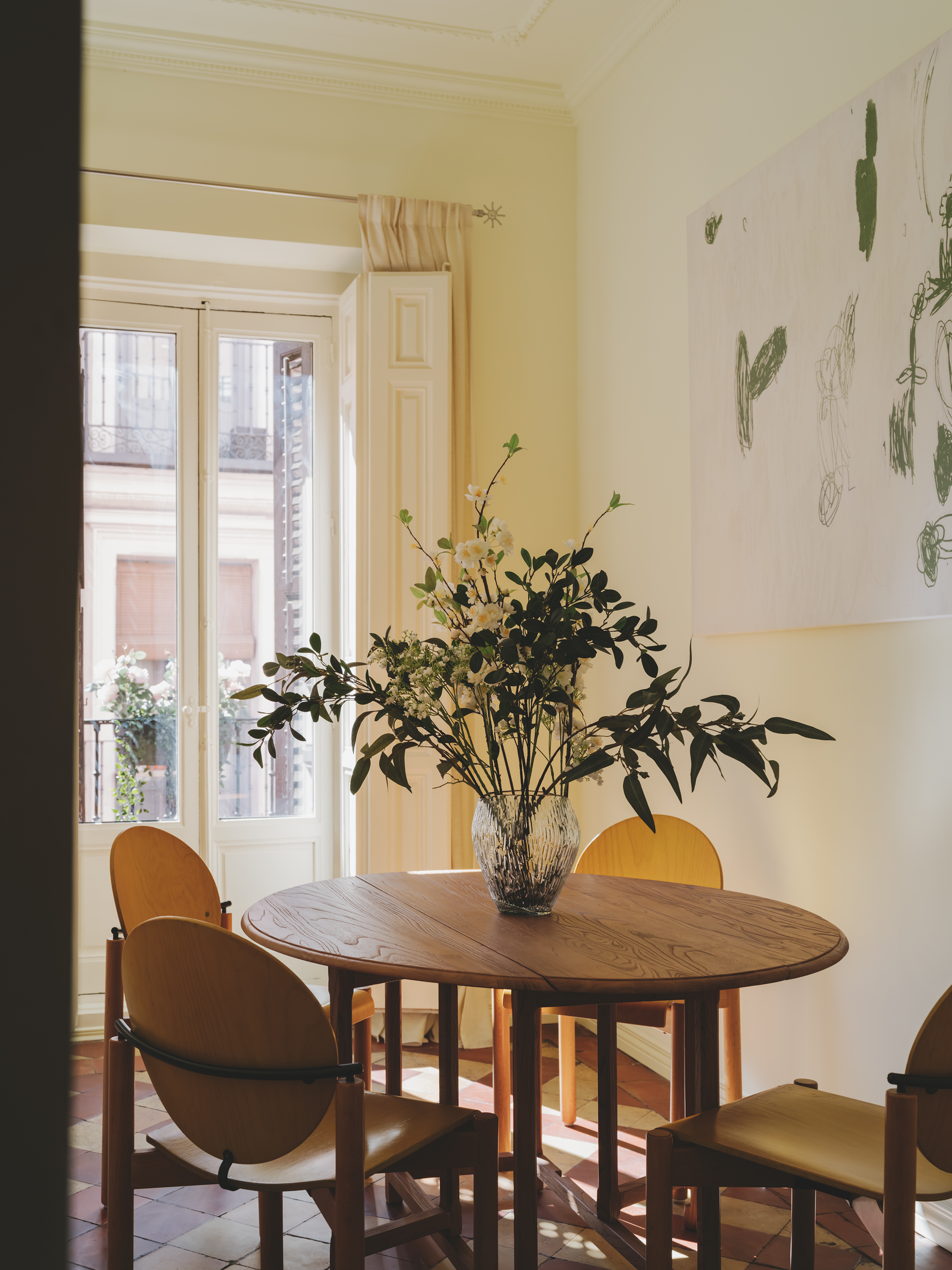 A view of the dining room.