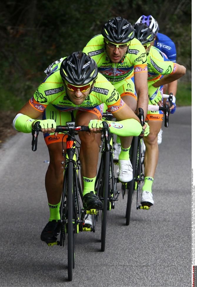 Yellow Fluo lead the charge after Alejandro Valverde