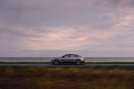 Images of the new Volvo ES90