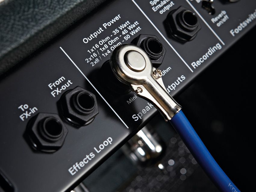 The Jupiter features a speaker-emulated recording output.