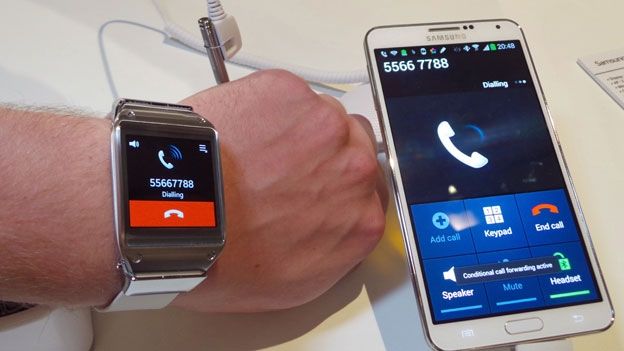 Samsung Galaxy Gear vs Sony SmartWatch 2: Features