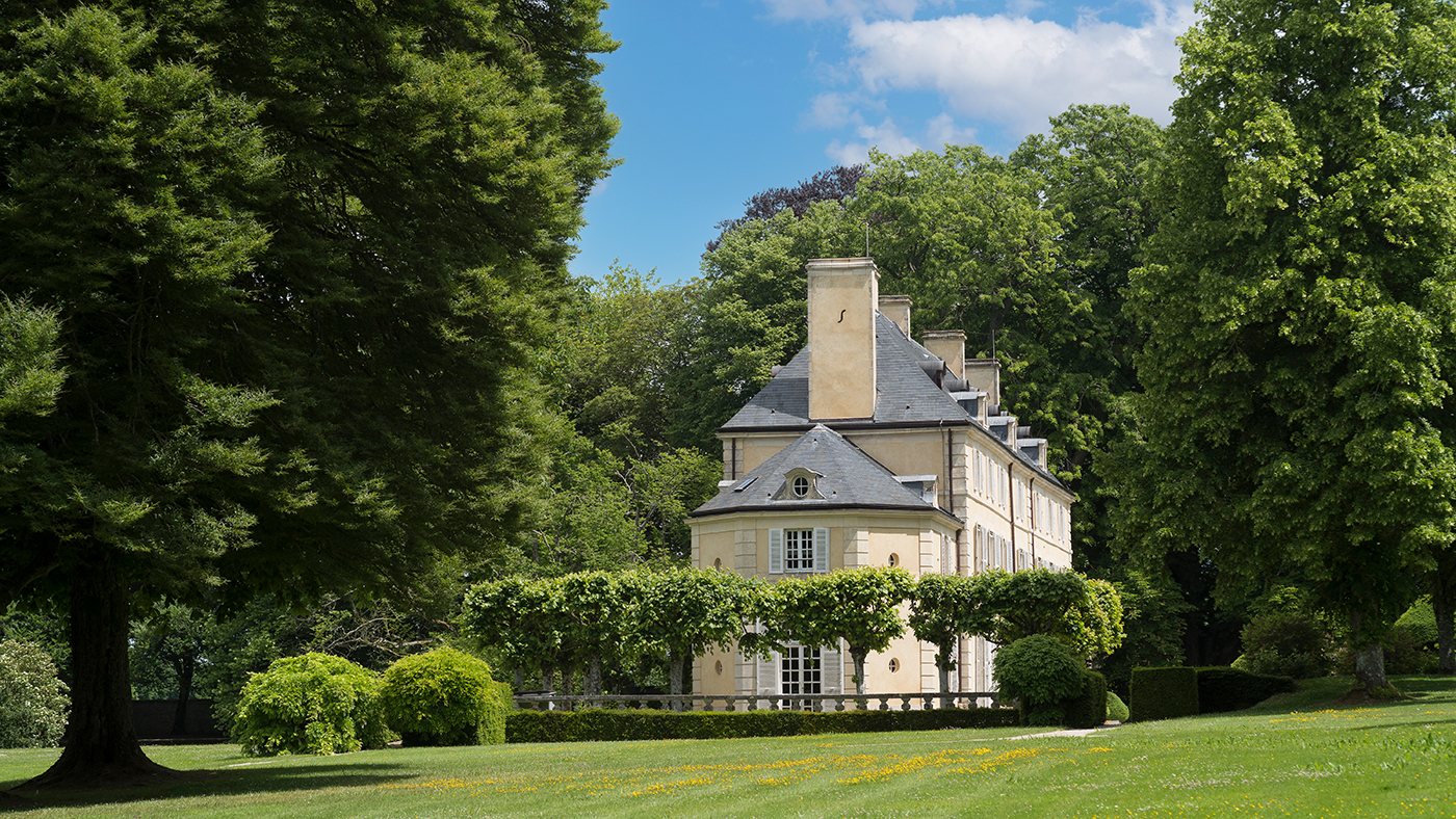 Stud-farm-_Fresnay-le-Buffard_-c-Engel-_-V%C3%B6lkers-Market-Center-Paris-3.jpg
