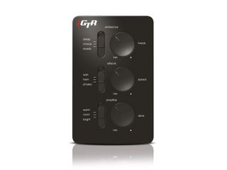 iGTR can be controlled with just three switches and three knobs.