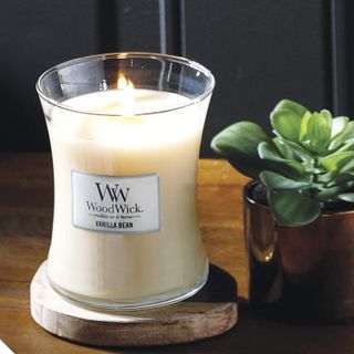 Amazon WoodWick candle
