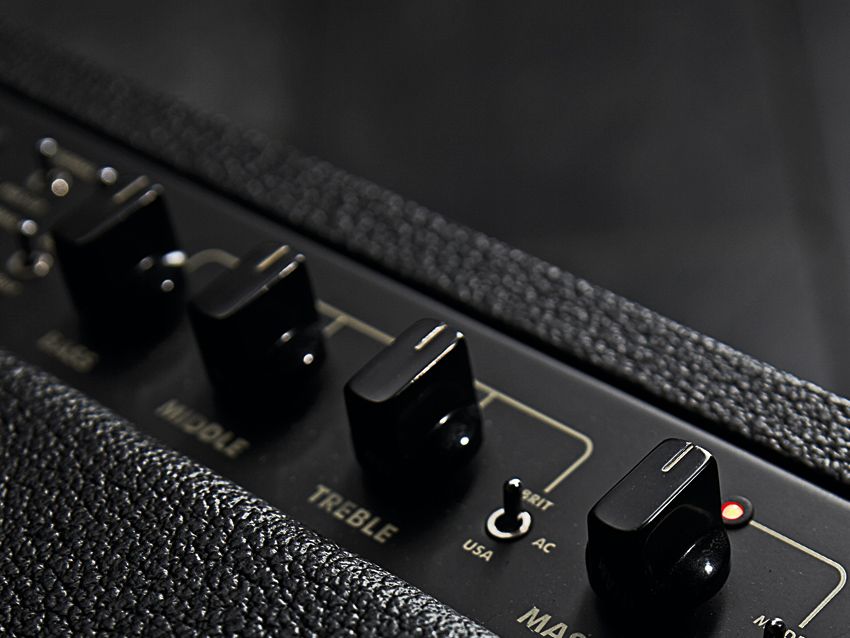 As with the rest of the Egnater range, design is absolutely top-notch.