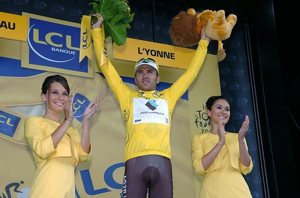 Rinaldo Nocentini (AG2R) kept the yellow jersey on the sprinter's stage.