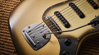 The tremolo unit on the Squier Limited Edition Classic Vibe Bass VI