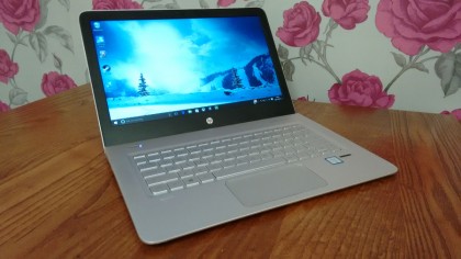 HP Envy Notebook 13-d002na angle