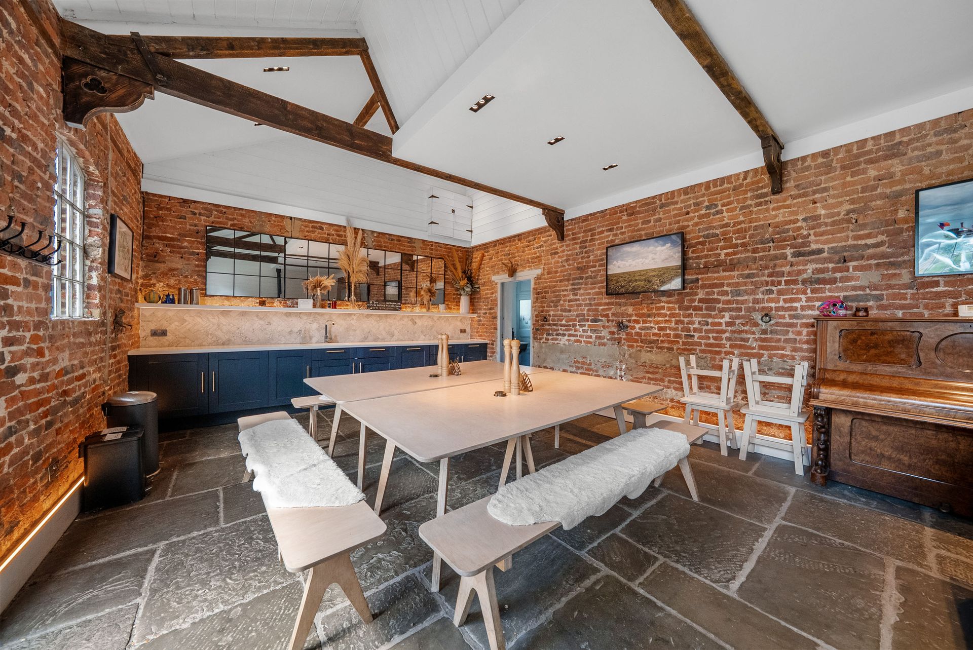 Quaives in Ken  for Sale