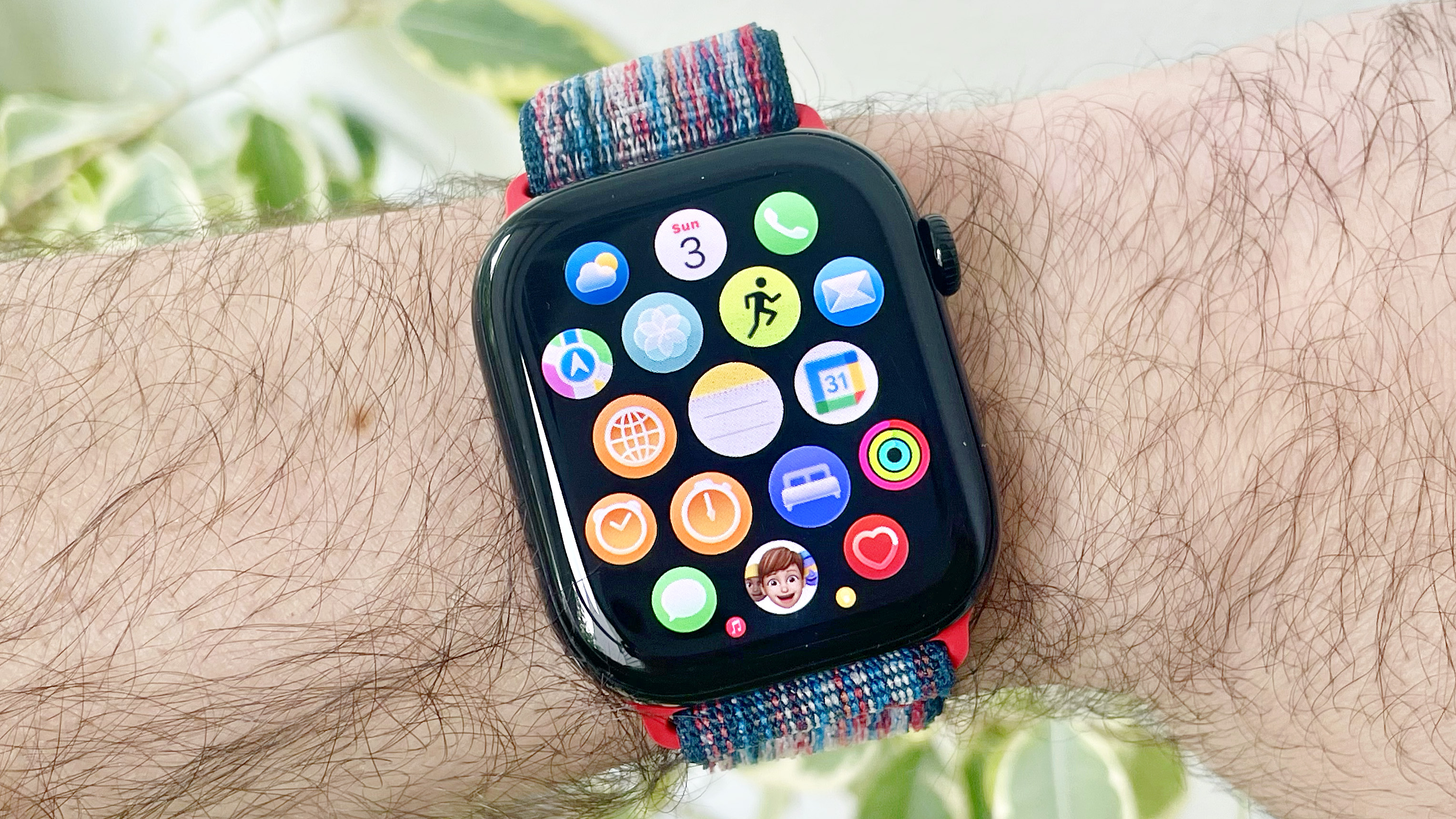 Apple Watch Series 10 close-up on a user's wrist showing the different options within the Apple Watch Notes app, launched with watchOS 26
