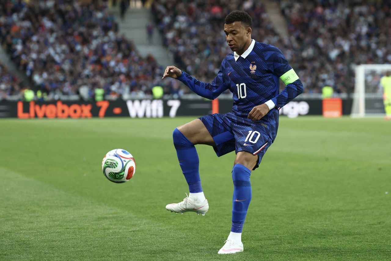 'Kylian Mbappe was something new for French football, and he's already an all-time great' Clairefontaine, pressure and pressing: ESPN journalist Julien Laurens on how France's captain reached the top