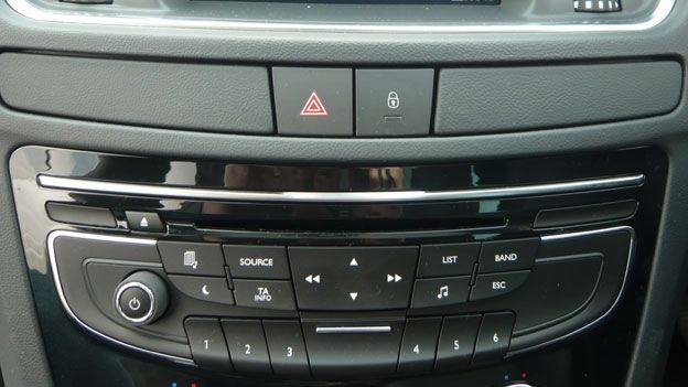 Peugeot 508 RXH media unit