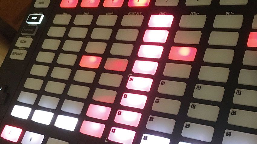 Sampling With Maschine: 5 Free Sample Packs To Use With NI