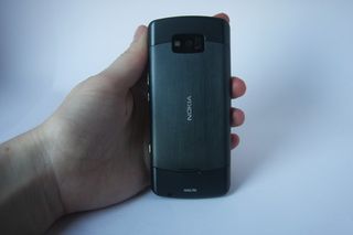 Nokia 700