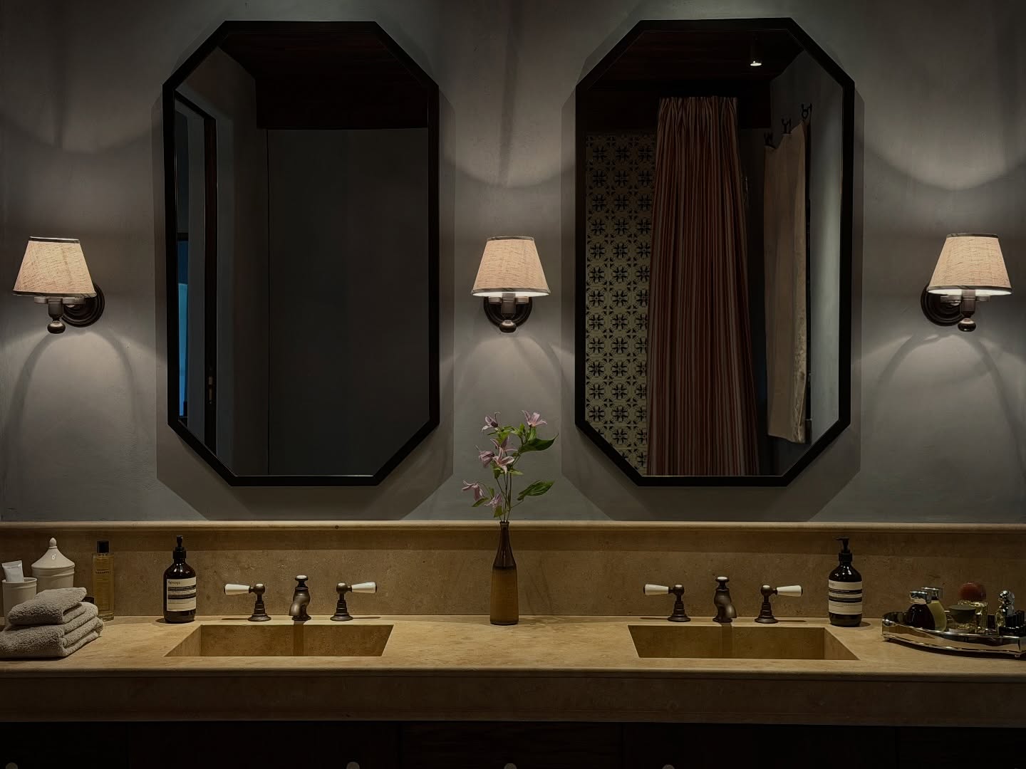 An image of Kendall Jenner's bathroom countertop.