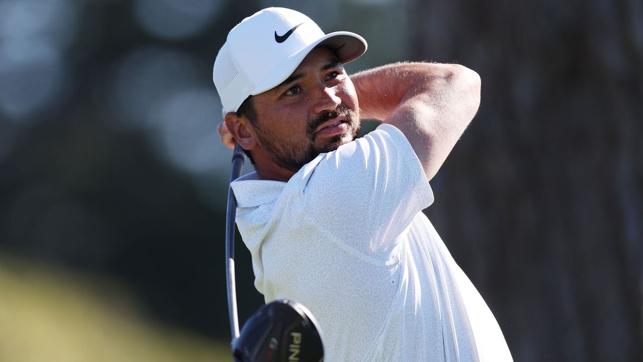 Jason Day hits a golf shot