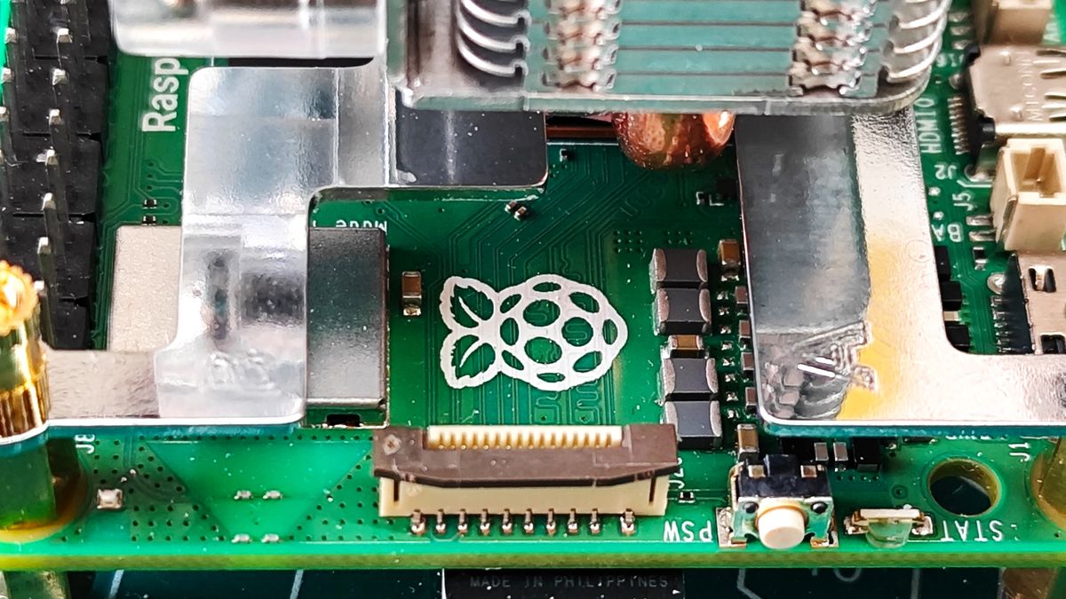 52-Pi Ice-Tower Cooler for Raspberry Pi 5