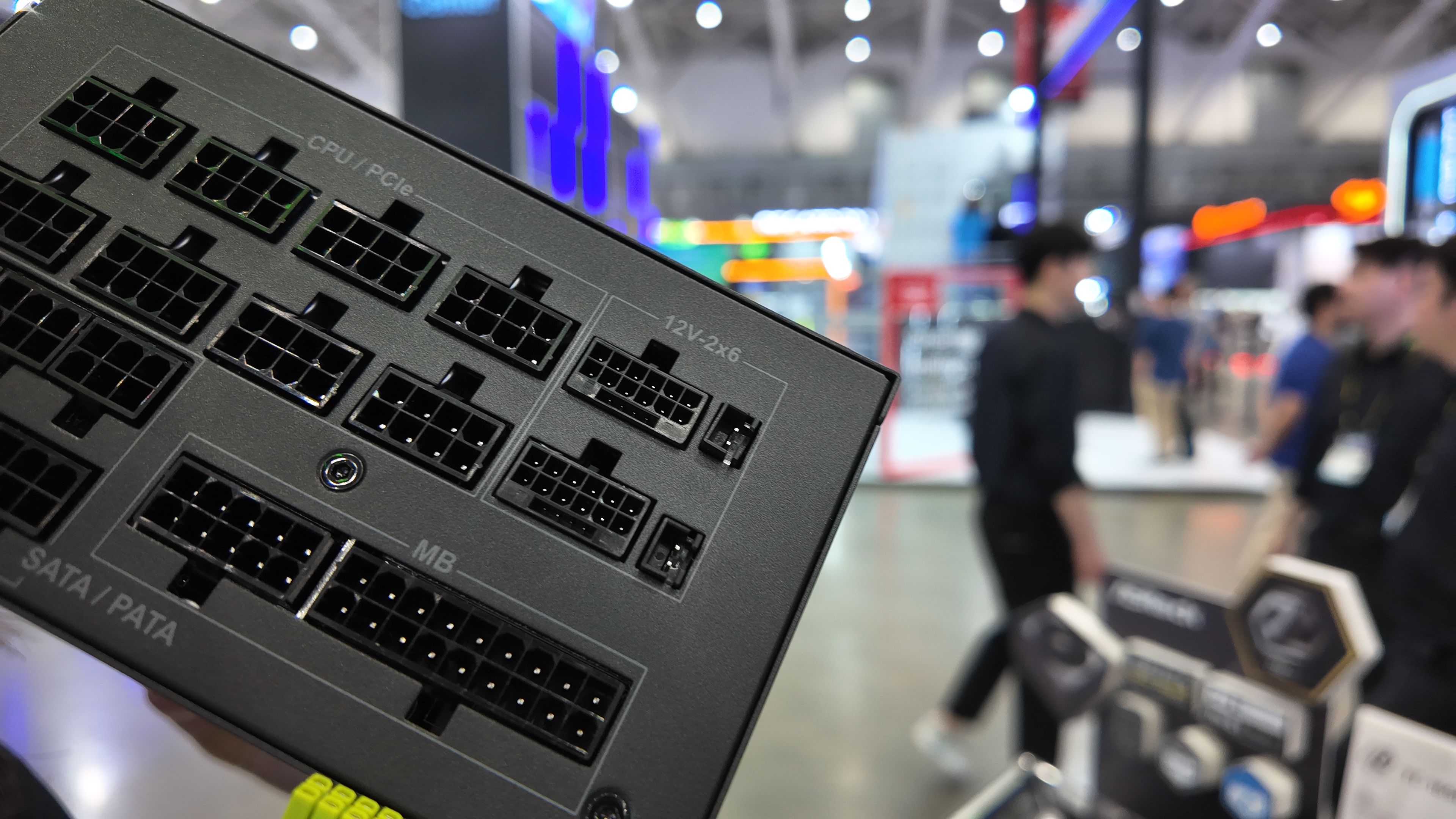 ASRock power supply with 12V-2x6 power cable that has a thermal sensor