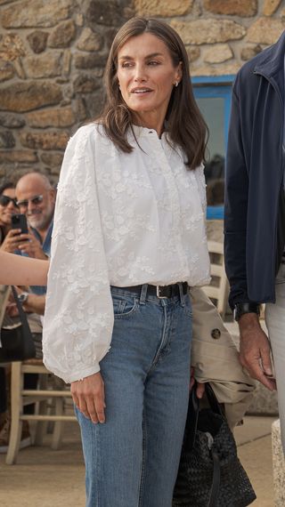 Queen Letizia of Spain holds a Mango bag in Vilagarcia de Arousa, Pontevedra, Galicia, Spain