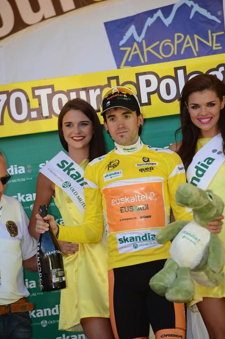 Jon Izaguirre (Euskaltel-Euskadi) on the podium