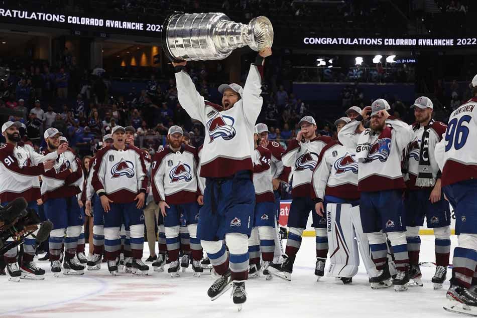 Colorado Avalanche win 2022 Stanley Cup 