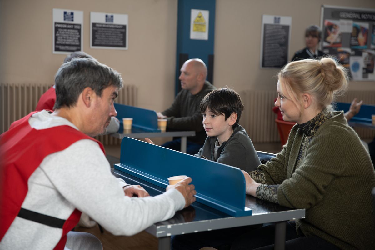 Emmerdale Spoilers: Cain Dingle Is Afraid His Son Kyle Will Reveal The ...