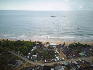 aerial view of the context and Surf Ghana Collective_by_Glenn DeRoché + Juergen Strohmayer