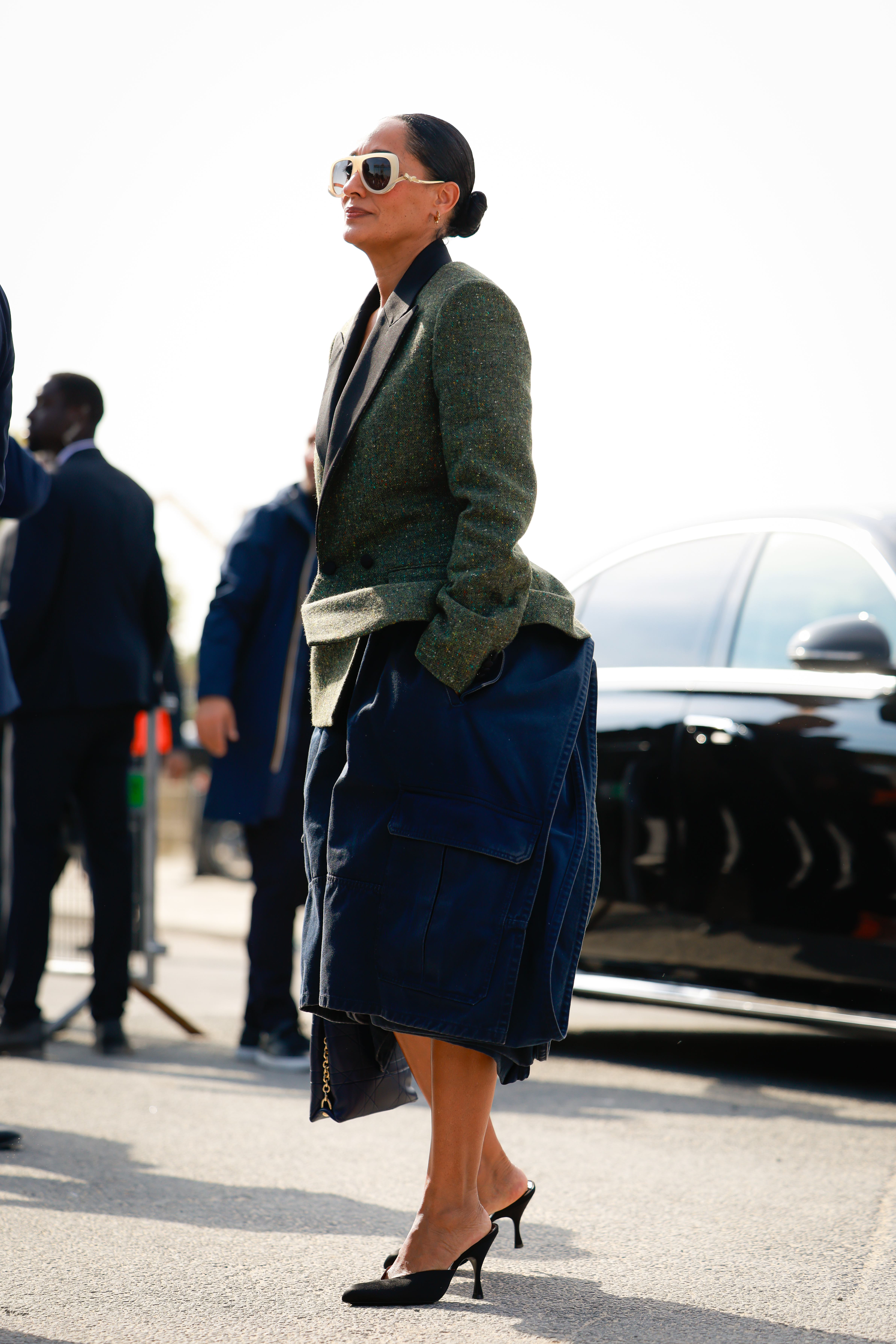 Tracee Ellis Ross wears long cargo bermuda shorts, one of the biggest autumn 2025 fashion trends for over &#039;50s, while at Dior&#039;s Paris Fashion Week show.