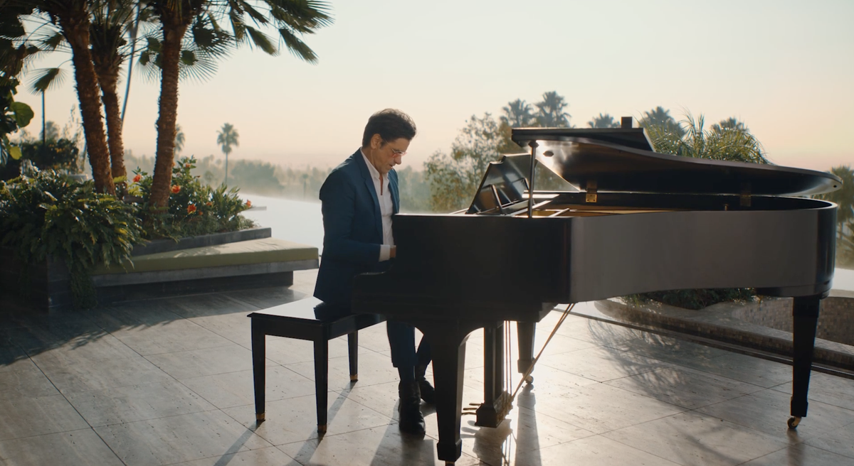 John Stamos in Zeam’s Super Bowl ad