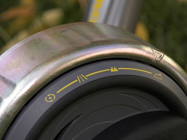 The four-position dial offers an ultra-easy spin setting or brutally tough 'mountain' setting for harder workouts.