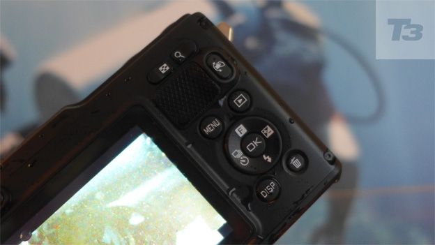 Nikon 1 AW1 review