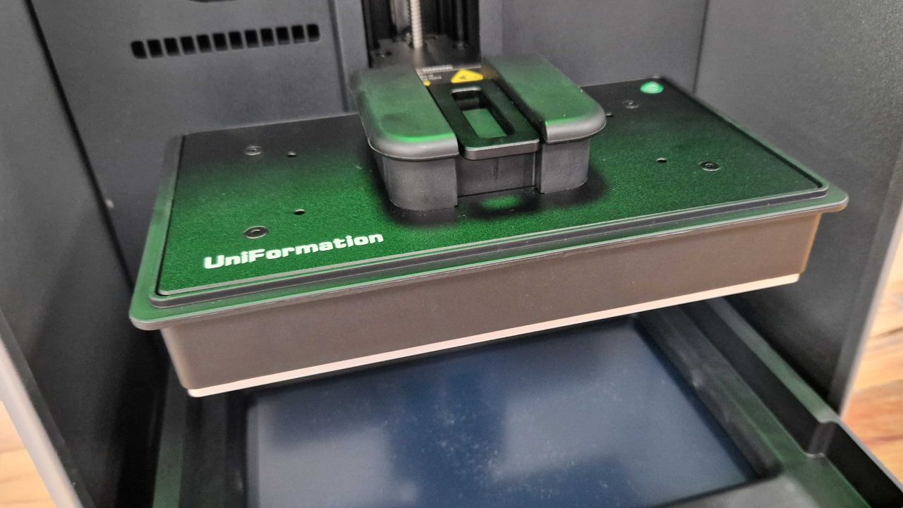 Uniformation GKtwo build plate