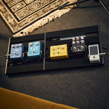 Harley Benton SpaceShip Flex pedalboard