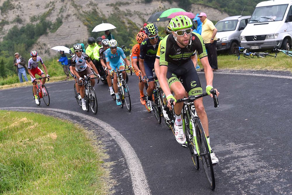 Ryder Hesjedal leads the breakaway.