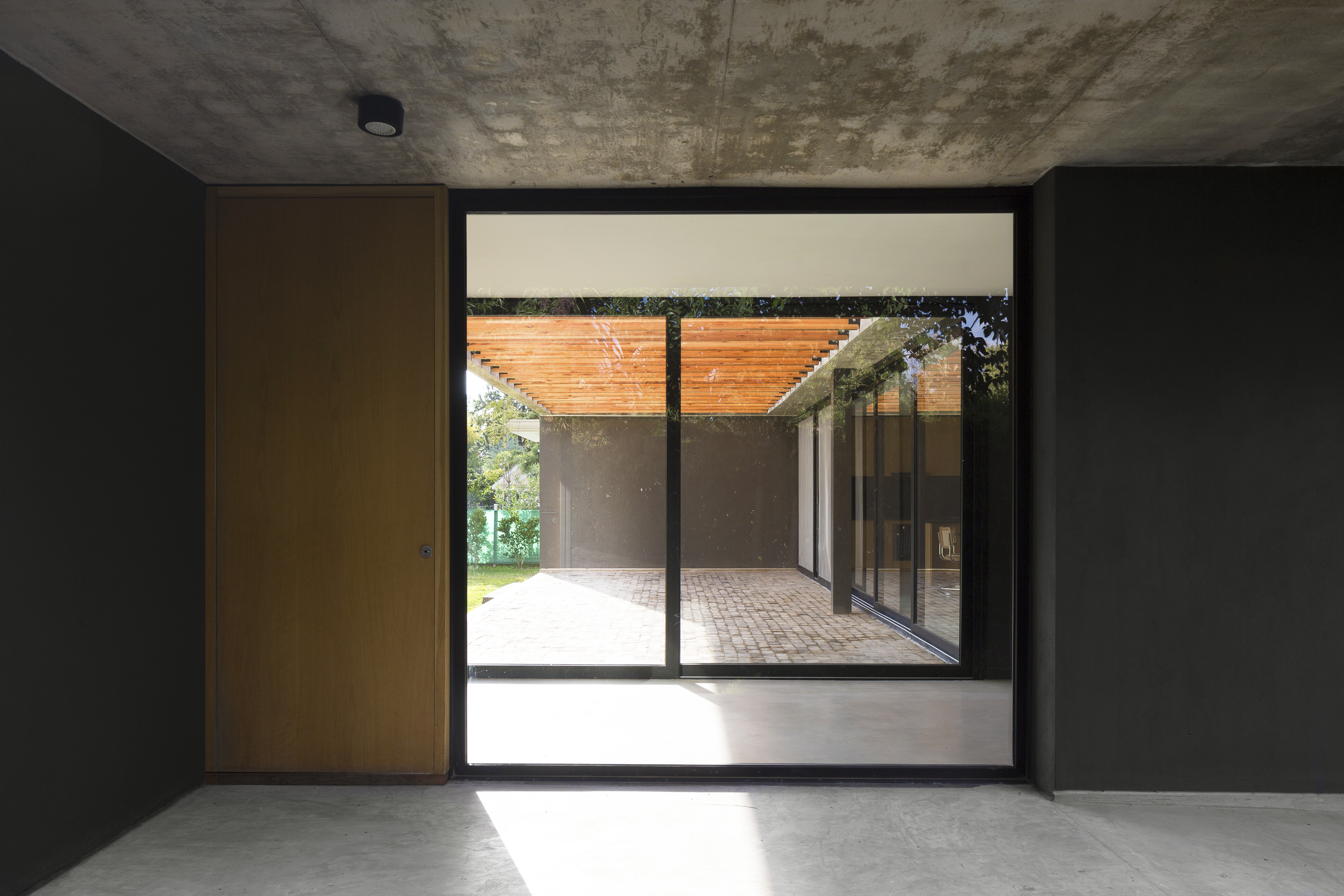 casa mb view through