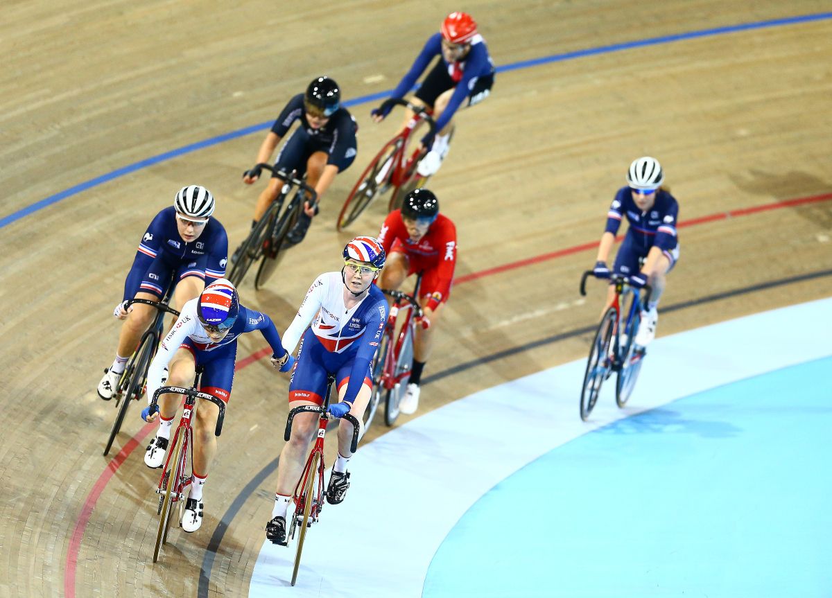 Madison winners Katie Archibald / Eleanor Dickinson (Great Britain)