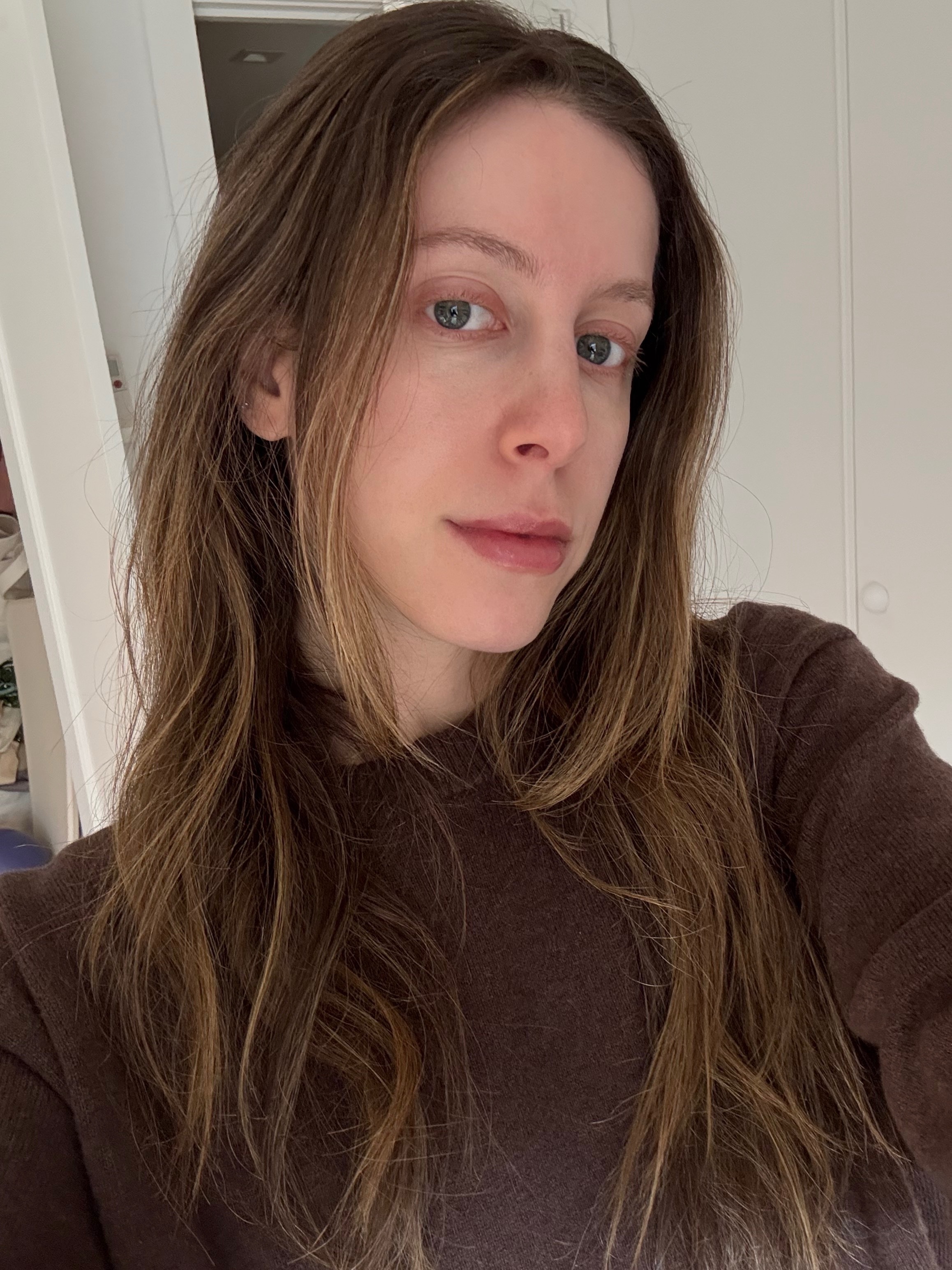 Photo of Jamie Schneider before testing the R&amp;#333;z Salt Scalp Scrub