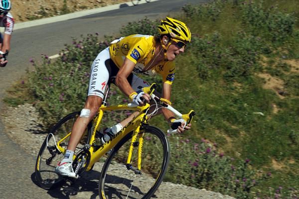 Andy Schleck (Team Saxo Bank) rails it downhill to make up for lost time.