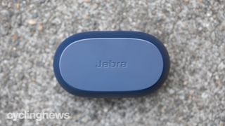 Jabra Elite 7 Active closed case
