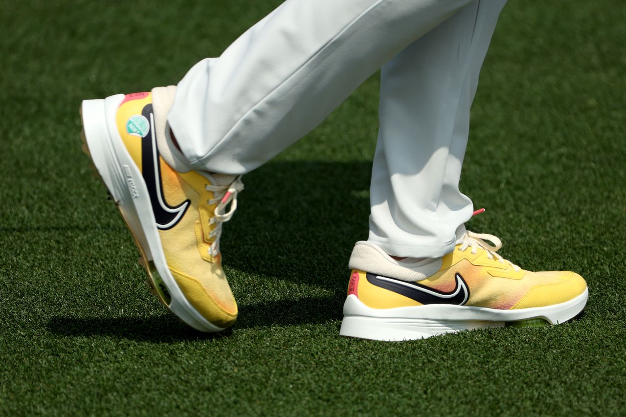 brooks koepka shoes