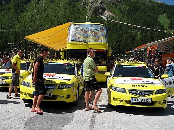 Saunier Duval before the start.
