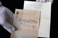 Einstein happiness letters