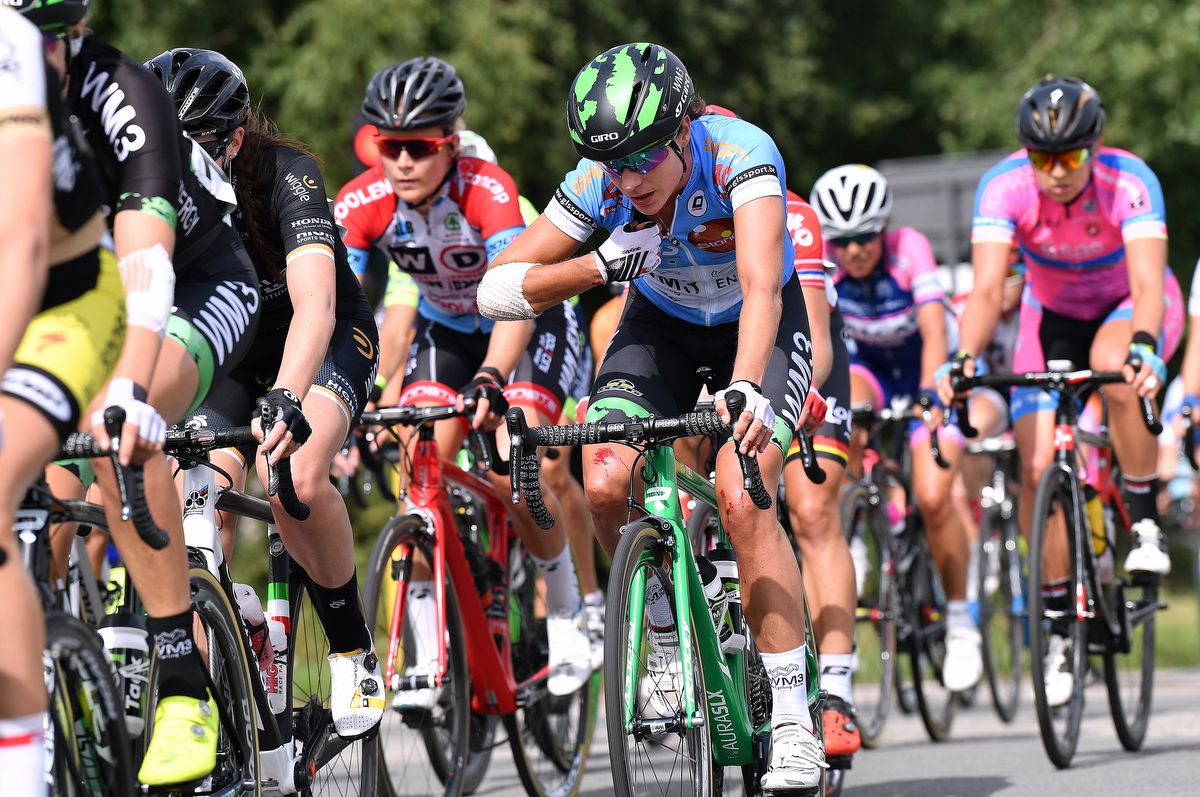 Marianne Vos (WM3 Pro Cycling) gets on the radio
